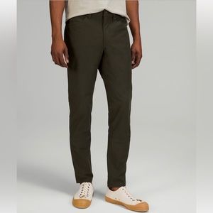 Lululemon Men’s ABC Slim Fit pants, 31 waist